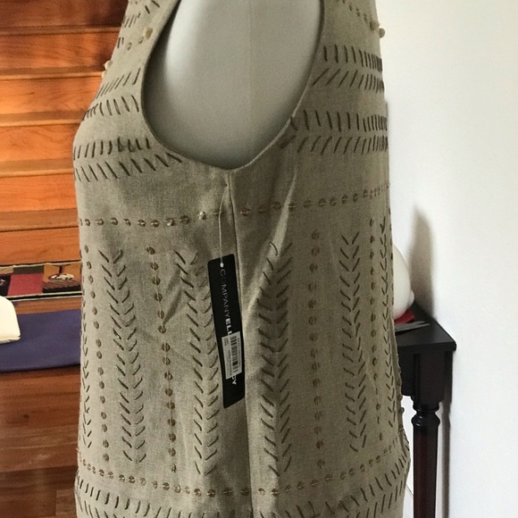 Top - Picture 4 of 7